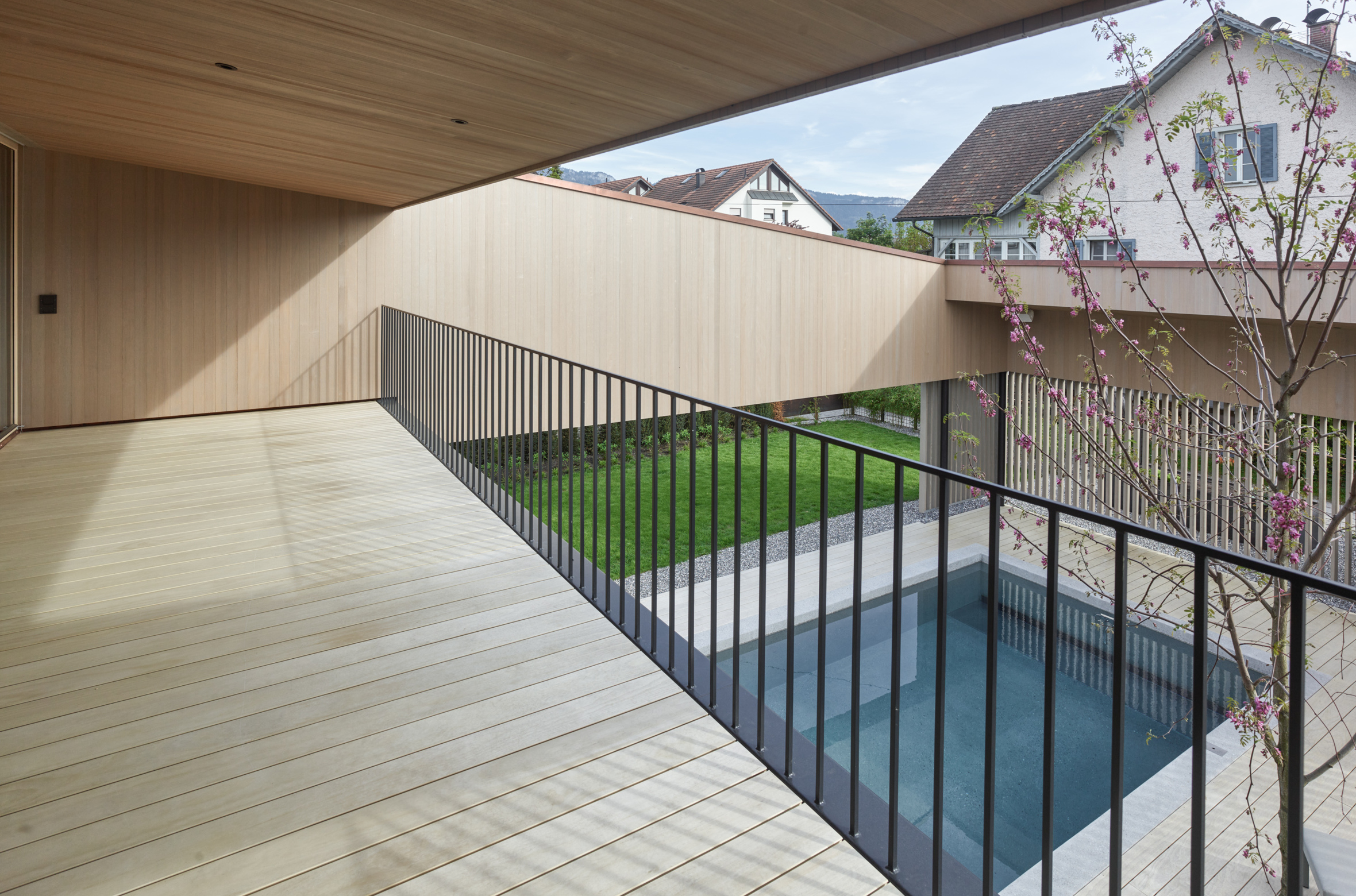 021_haus-l_lustenau-2022_berktold-weber-architekten_foto_kurt.hoerbst_2205100847